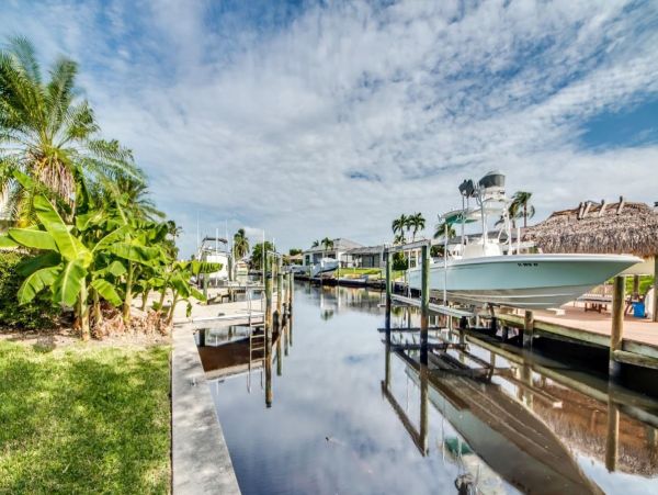 Cape Coral Pool Home Great location & Amenities