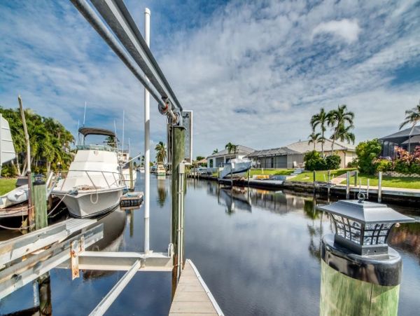 Cape Coral Pool Home Great location & Amenities