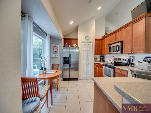 Cape Coral Home 974930