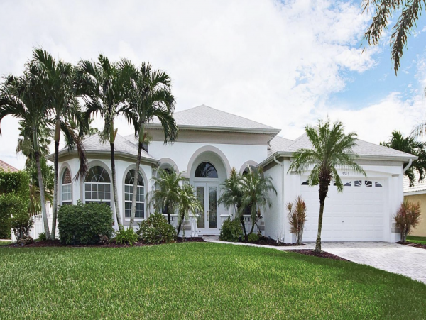 Cape Coral Three Bedroom Luxury Vacation Villa