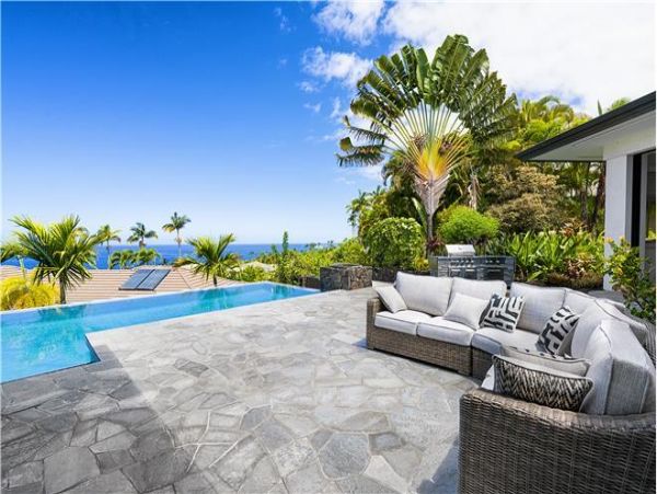 Unforgettable Vacation Rental with 3 Bedrooms & Great Views