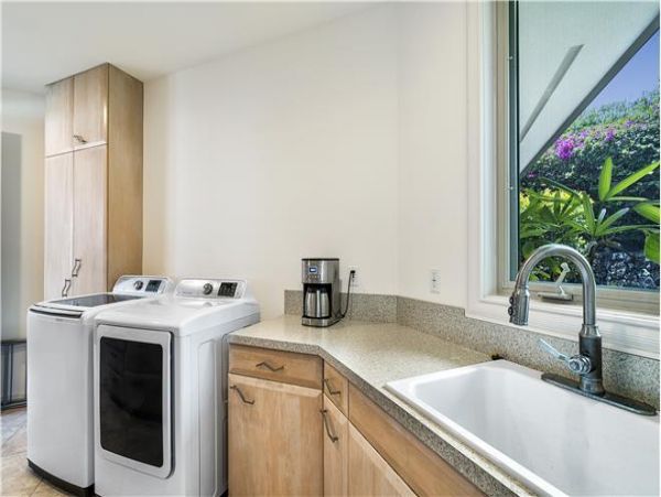 Unforgettable Vacation Rental with 3 Bedrooms & Great Views