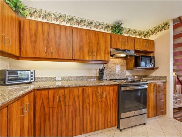 Kona Condo with 3 Bedroom