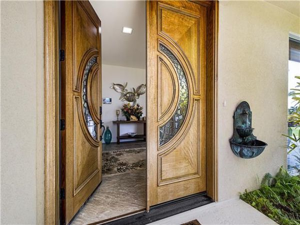 Pure Luxury Three Bedroom Villa Oceanfront