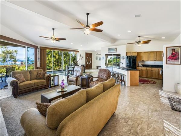 Pure Luxury Three Bedroom Villa Oceanfront