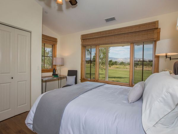 Beautiful Home Tennis Court and Amazing Views on Sta. Inez