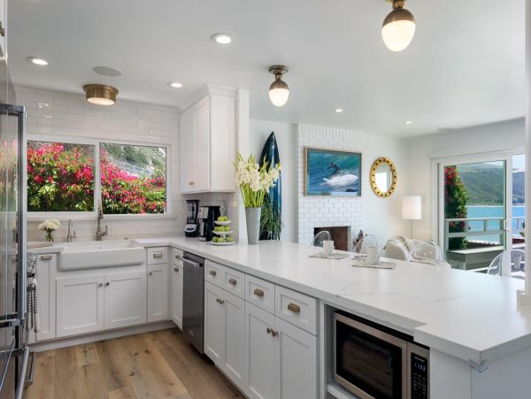 Carpinteria Oceanfront 2 Bedroom Luxury Home