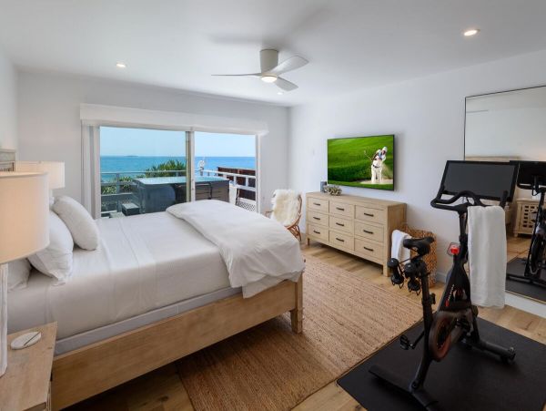 Carpinteria Oceanfront 2 Bedroom Luxury Home
