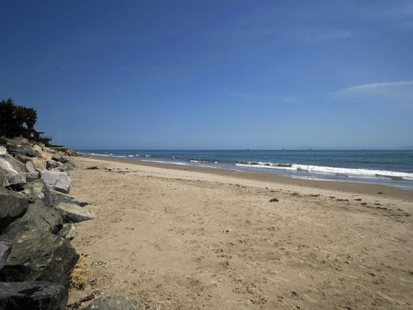 On Beach Carlpinteria Vacation Home Two Bedroom