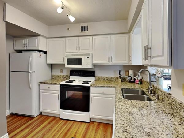 Fort Myers Vacation Condo Two Bedroom