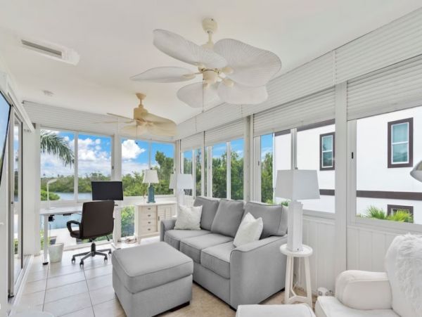 Fort Myers Vacation Pool Home Walk to Beach Three Bedroom