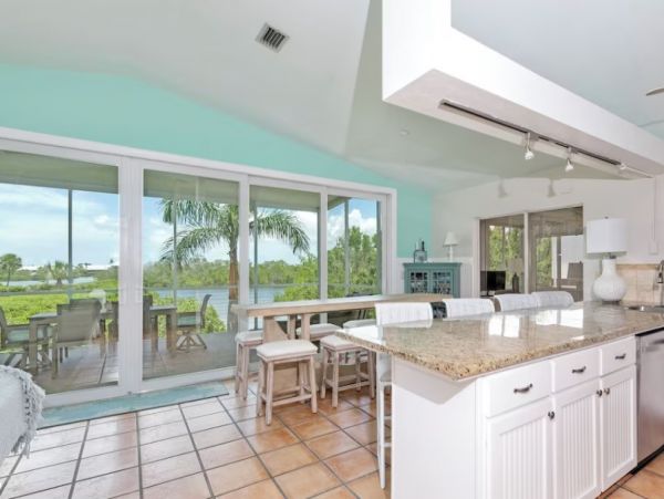 Fort Myers Vacation Pool Home Walk to Beach Three Bedroom