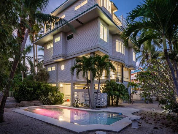 The Ultimate Captiva Vacation Residence with 4 Bedrooms