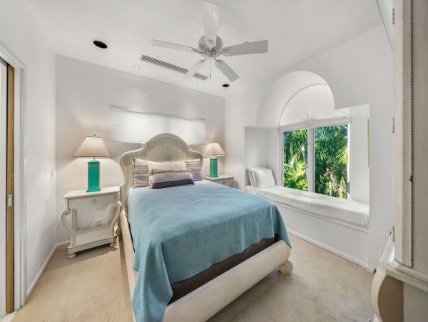 The Ultimate Captiva Vacation Residence with 4 Bedrooms