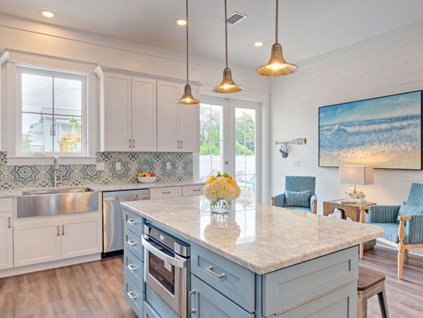 Destin Luxury 6 Bedroom Vacation Rental with Pool