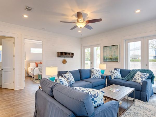 Destin Luxury 6 Bedroom Vacation Rental with Pool