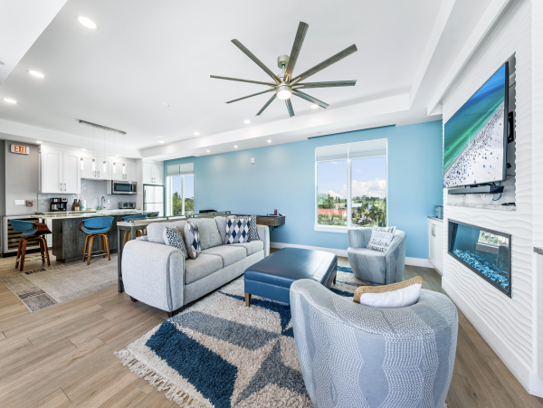 Luxurious Siesta Key Penthouse with Gulf Views and Beach Access