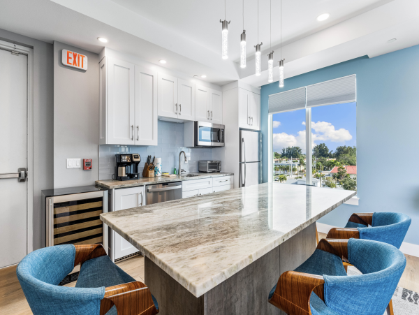 Luxurious Siesta Key Penthouse with Gulf Views and Beach Access