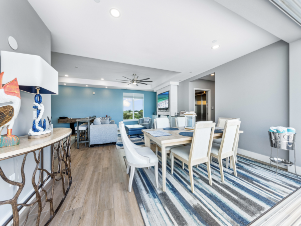 Luxurious Siesta Key Penthouse with Gulf Views and Beach Access