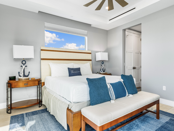 Luxurious Siesta Key Penthouse with Gulf Views and Beach Access