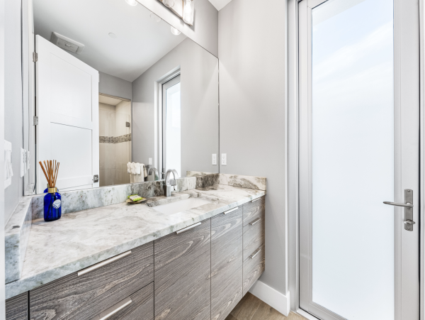 Luxurious Siesta Key Penthouse with Gulf Views and Beach Access