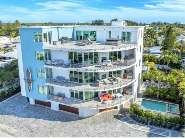 Luxurious Siesta Key Penthouse with Gulf Views and Beach Access