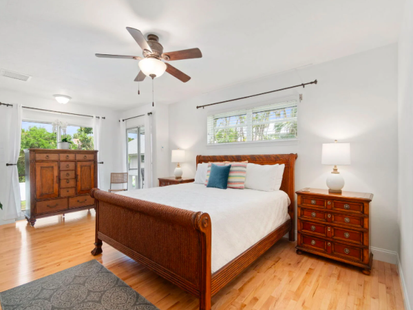 Charming Bonita Springs Home with 5-Bedrooms, Walk To Beach