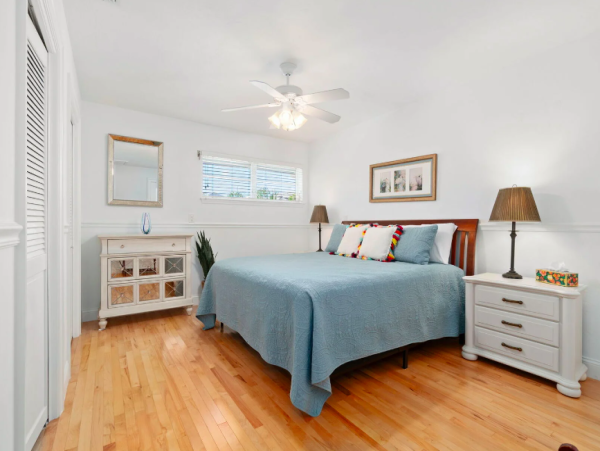 Charming Bonita Springs Home with 5-Bedrooms, Walk To Beach