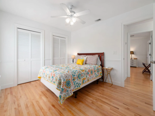 Charming Bonita Springs Home with 5-Bedrooms, Walk To Beach