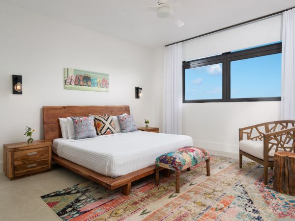 Seafront Six Bedroom Rental Home in Turks and Caicos