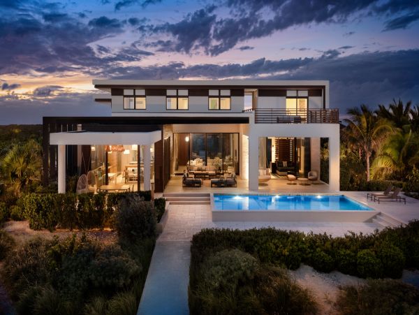 Seafront Six Bedroom Rental Home in Turks and Caicos