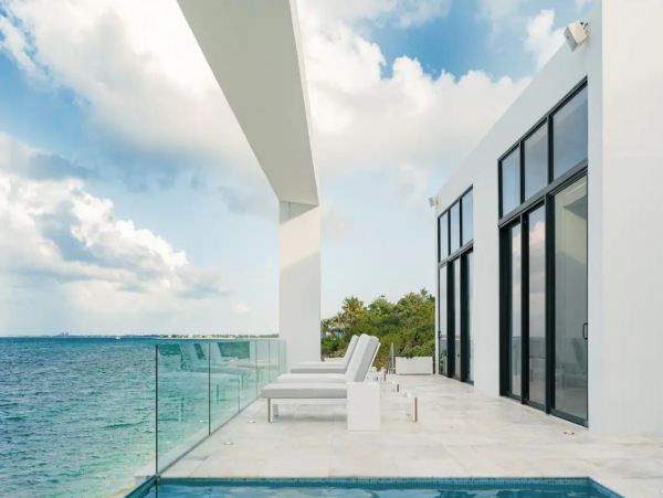 The Ultimate Turks & Caicos Staffed Beach Villa