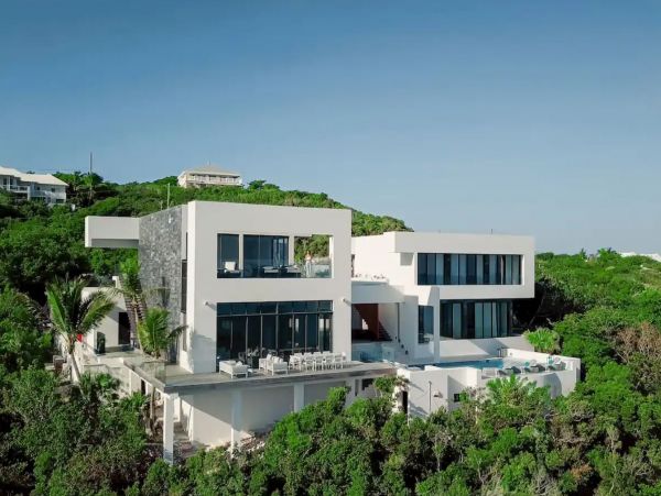 The Ultimate Turks & Caicos Staffed Beach Villa