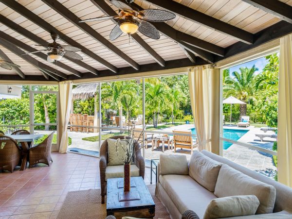 Turks And Caicos Home 975200
