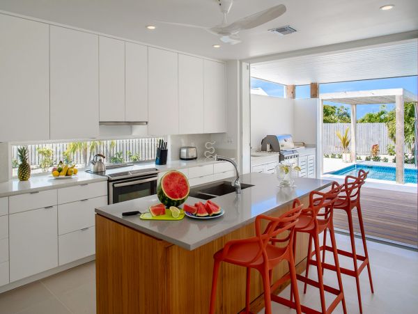 Stunning 3 Bedroom Luxury Villa Steps to the Beach