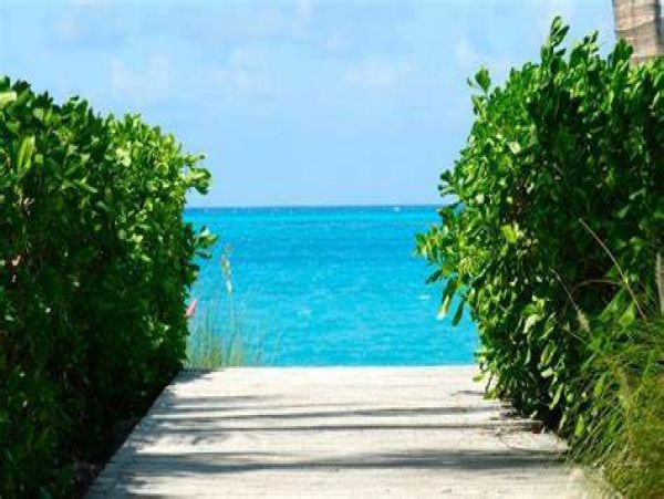 Turks and Caicos Vacation Condo Three Bedroom Walk to Beach