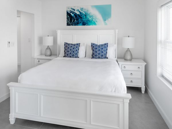 Turks and Caicos Vacation Condo Three Bedroom Walk to Beach