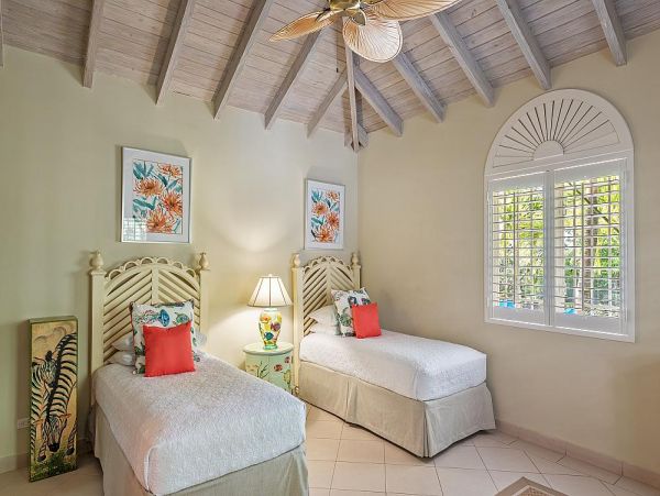 Luxury 9 Bedroom Pool Villa with Staff in Barbados