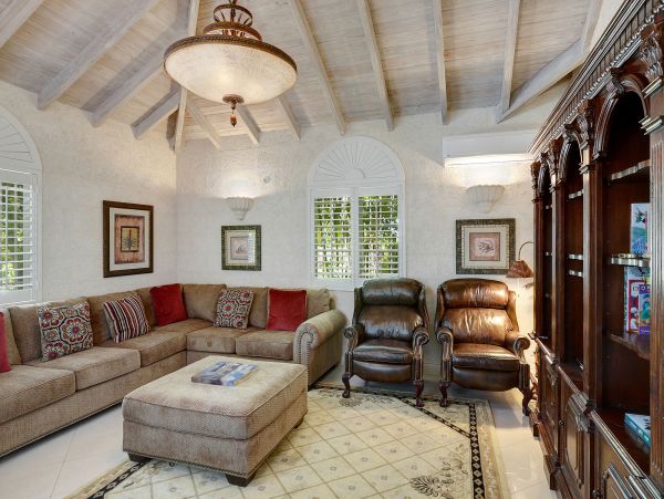 Luxury 9 Bedroom Pool Villa with Staff in Barbados
