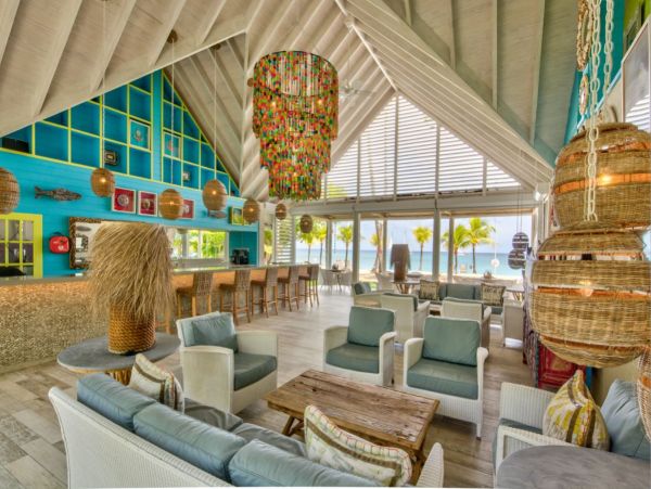 Luxury 9 Bedroom Pool Villa with Staff in Barbados