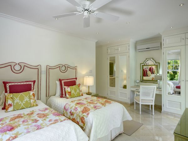 Barbados Home 975402
