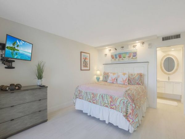 Marco Island Gulf Front Two Bedroom Vacation Condo