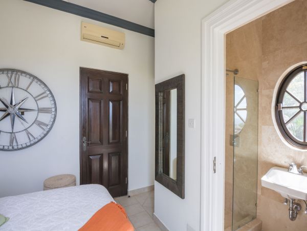 Barbados Home 975411