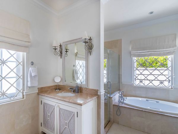 Barbados Home 975412