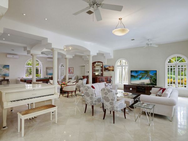 Barbados Home 975415
