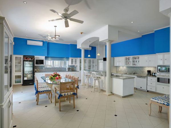 Barbados Home 975415