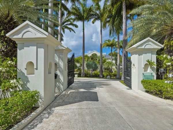 Barbados Home 975415