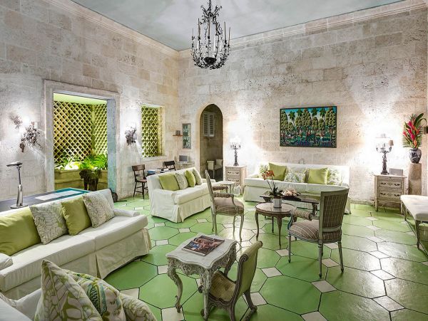 Barbados Home 975421
