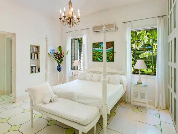 Barbados Home 975421
