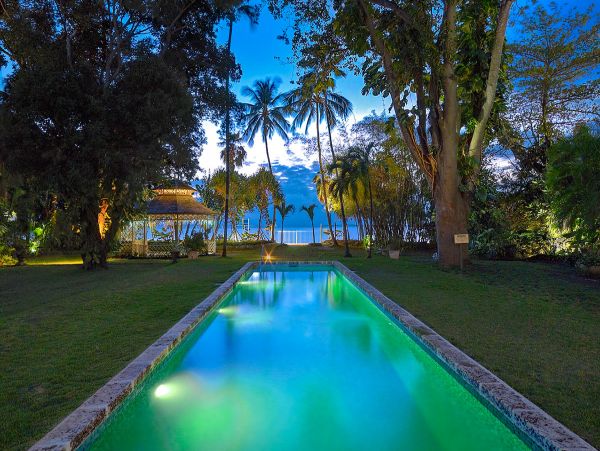 Barbados Home 975421